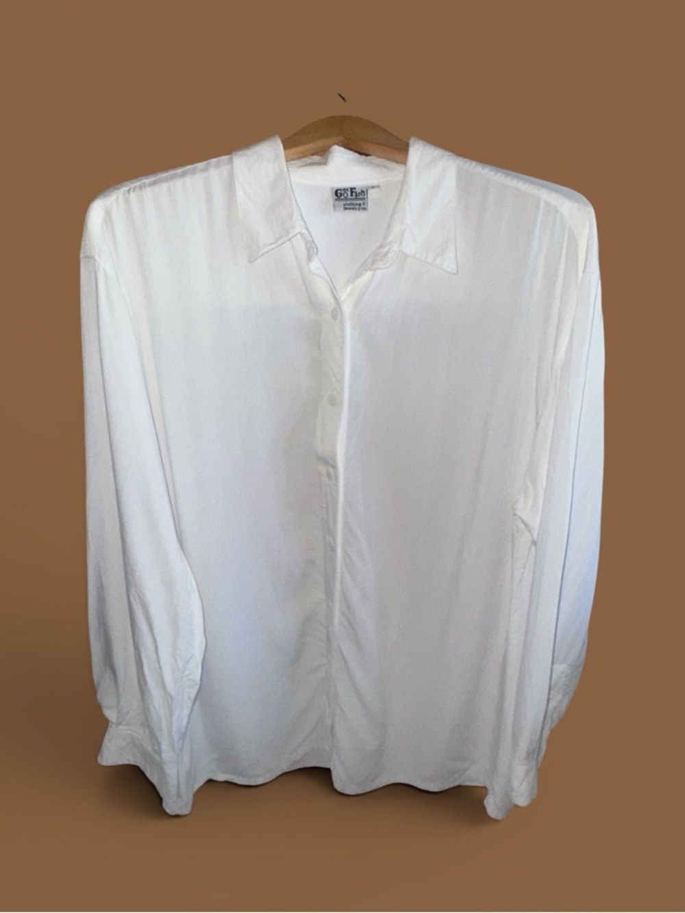 Go Fish Clothing & Jewelry Co. Classic White Button-Up Shirt Size Large Casual